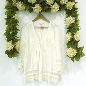 NWT LOVESTITCH - Lace/Crochet Detail Blouse
